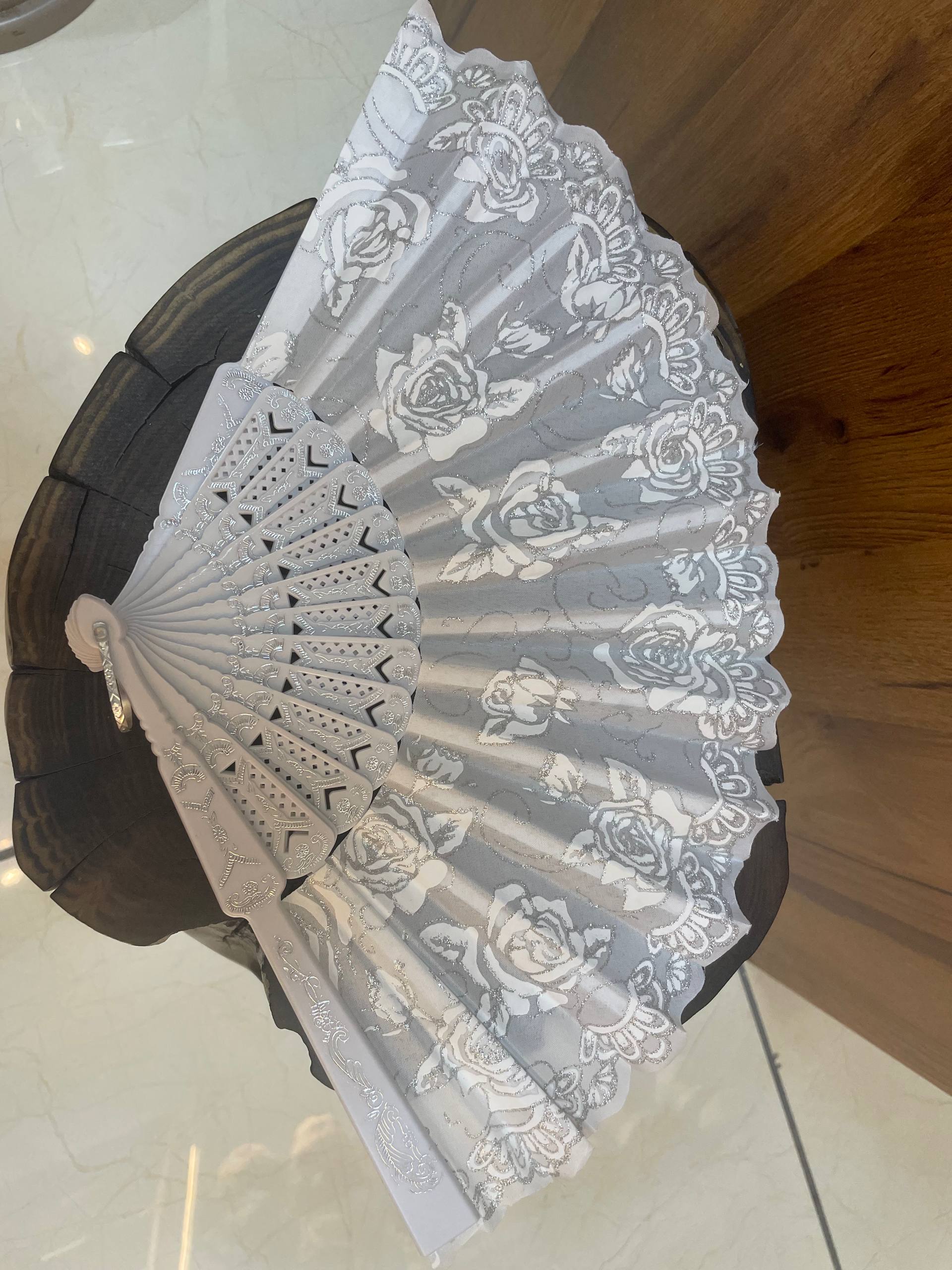 بادبزن  سفیدمجلسی وارداتی